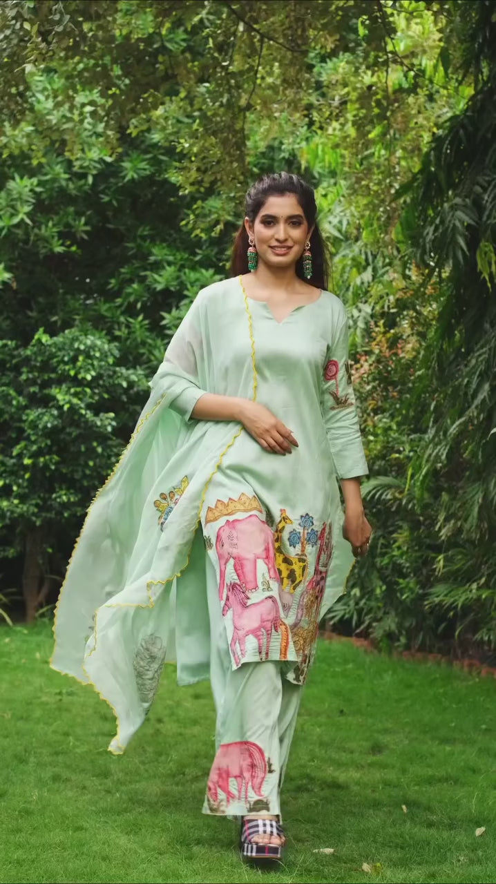 Rose Pink Hand-Painted Animal Art Kurta Set